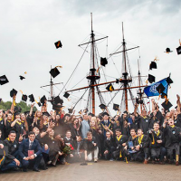 Сквозь тернии к звездам