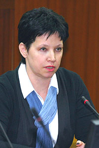 Dr. Elena E. Chupandina